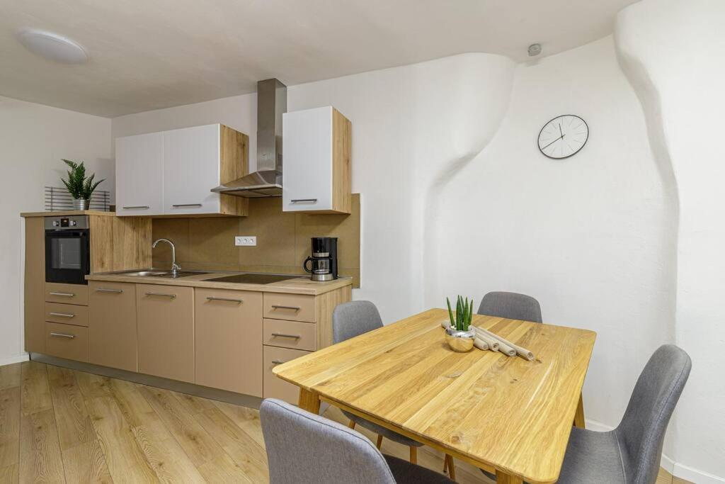 House Aves 1 Apartment Kastelir Bagian luar foto